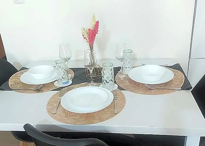 Sereene Manhattan Plaza 1 Araneta Cubao 5* مانيلا