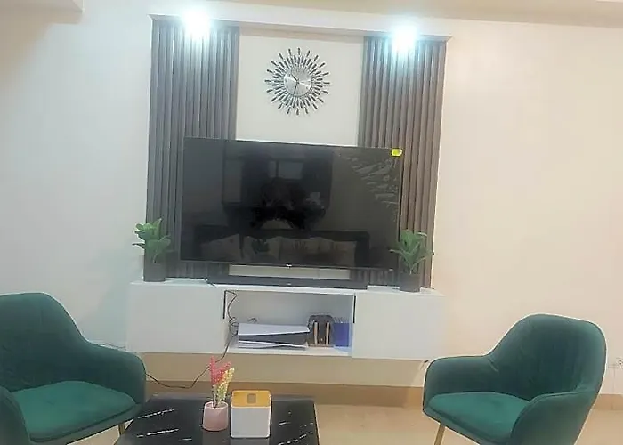 Sereene Manhattan Plaza 1 Araneta Cubao فندق